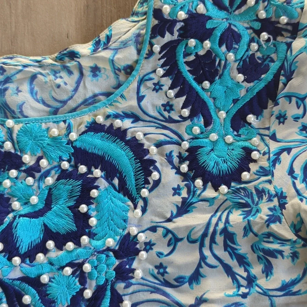 Elegant Blue Patterned Dress - Picture 9 of 10